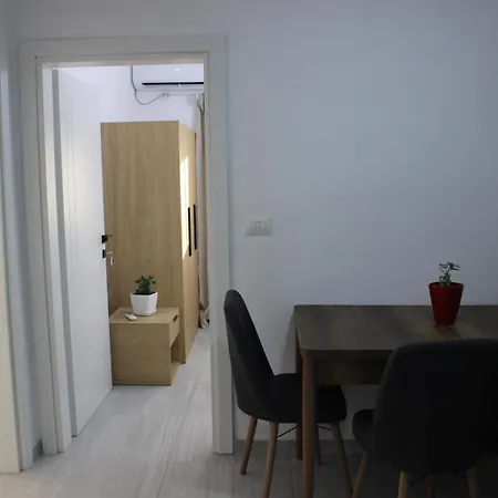Habitación en casa particular Besa Rooms&apartment